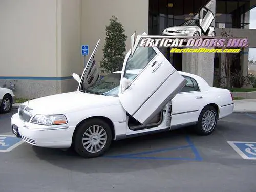 Lincoln Town Car Vertical Doors Inc Vertical Lambo Door Kit - VDCLTC9810 Fan Favorite