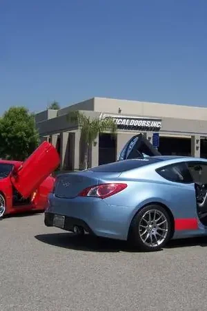 Fan Favorite Hyundai Genesis Vertical Doors Inc Vertical Lambo Door Kit - VDCHG0910