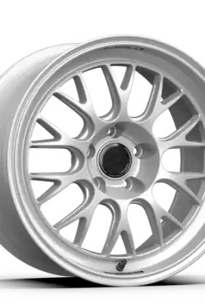 fifteen52 Holeshot RSR 18x10.5 5x120 25mm ET 72.56mm Center Bore Radiant Silver Viral
