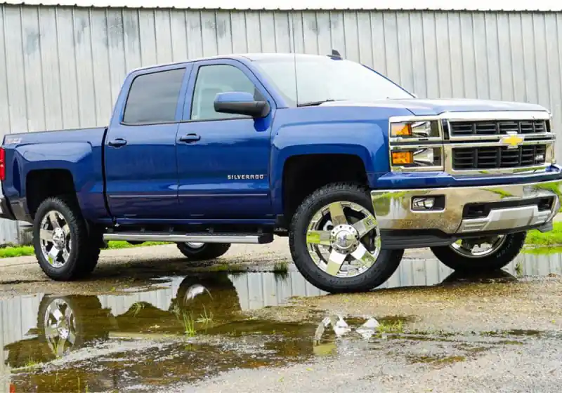 Seasonal Sale Superlift 14-19 Chevy Silv 4WD 3.5in Lift Kit w/ Alum Cntrl Arms Fox Front Coilover & 2.0 Rear