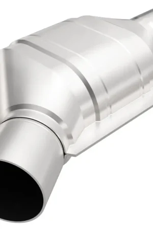 Editor’s Pick MagnaFlow Conv Univ 2.5 Angled Inlet